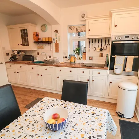 Seaside House * Scarborough